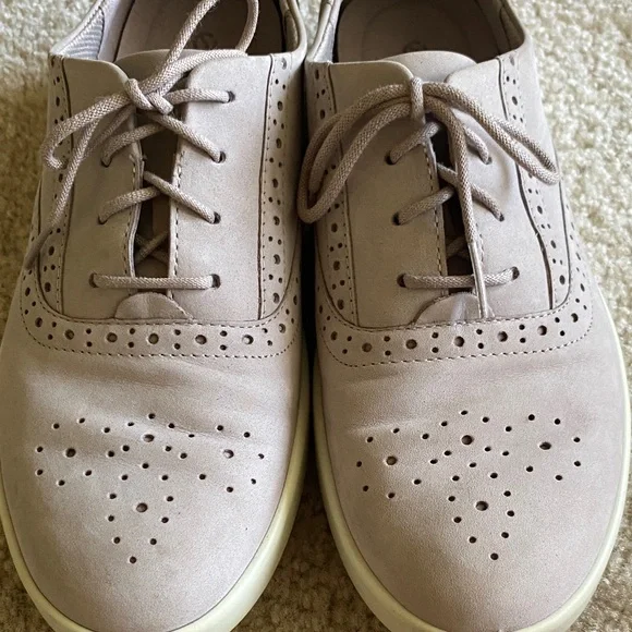 Women's Ecco Tan Lace-Up Shoes - Picture 7 of 7